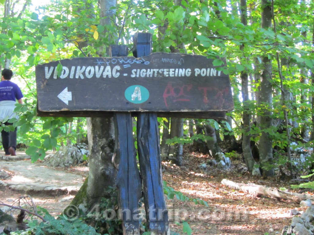 Plitvice sightseeing sign