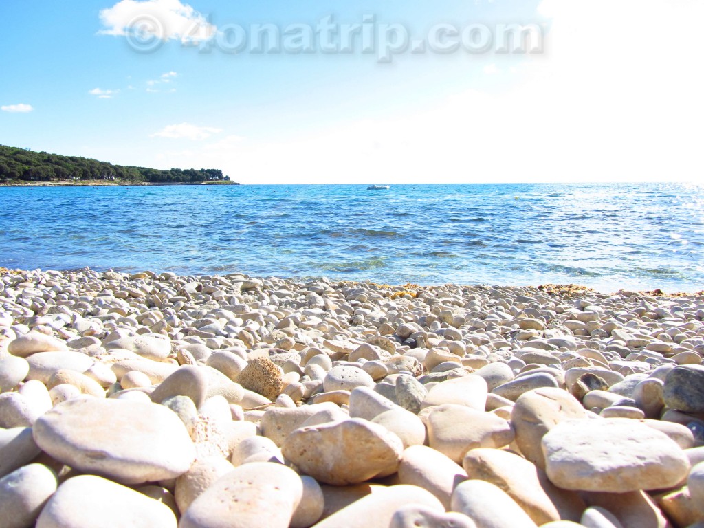 rocky beach San Polo Camping Croatia