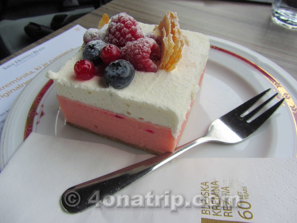 Slovenia Cream Cake berry