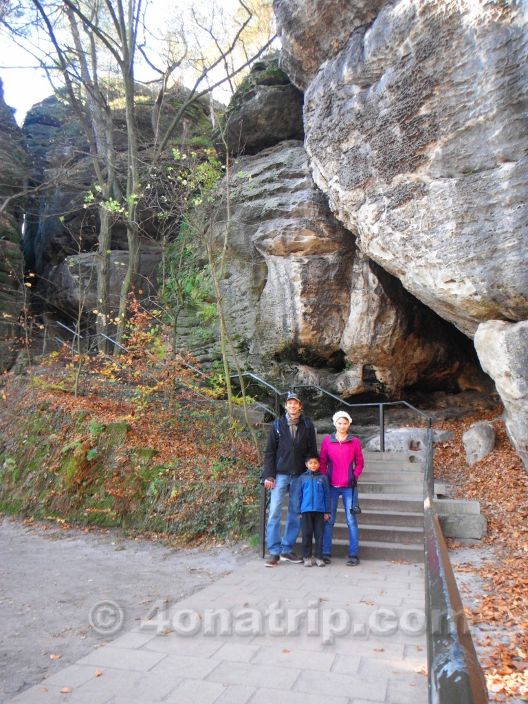 Elbe sandstone mountains trail