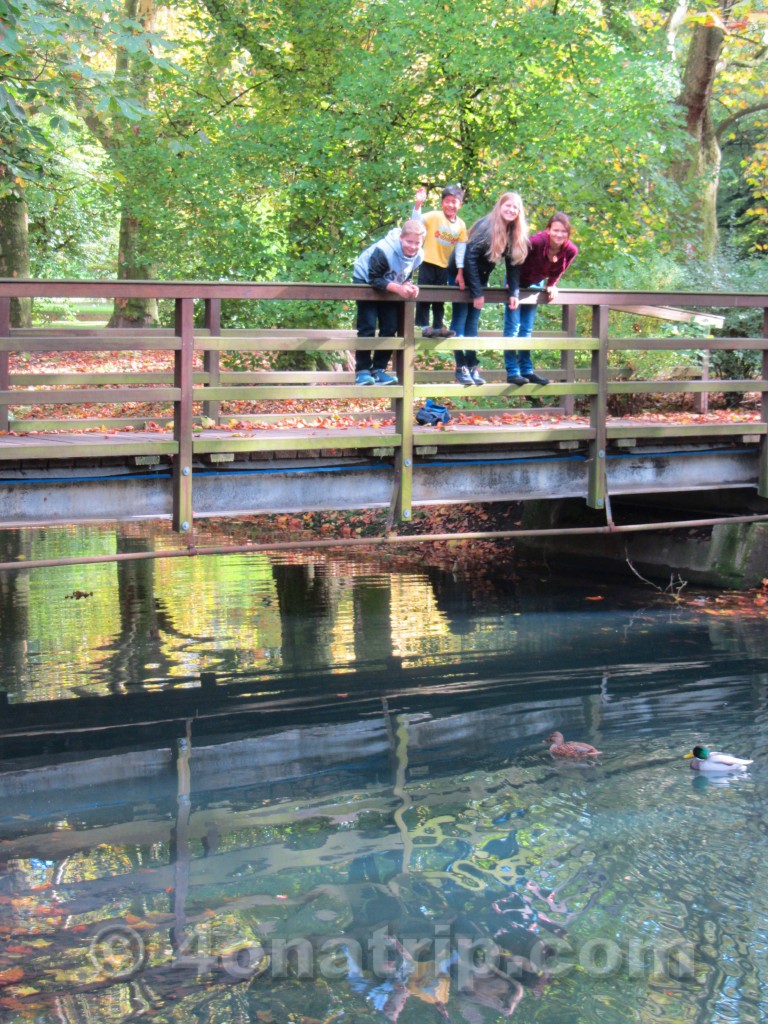 kids on bridge