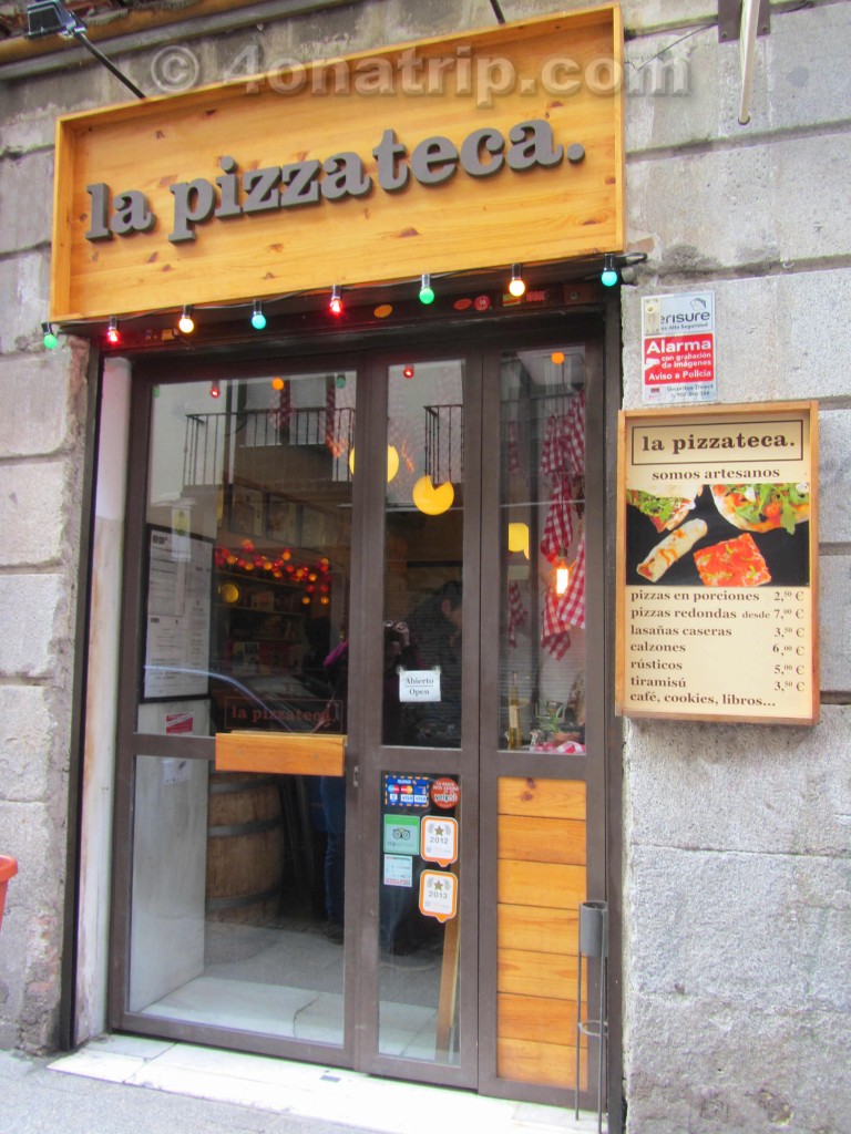 Entrance to La Pizzateca in Madrid Spain