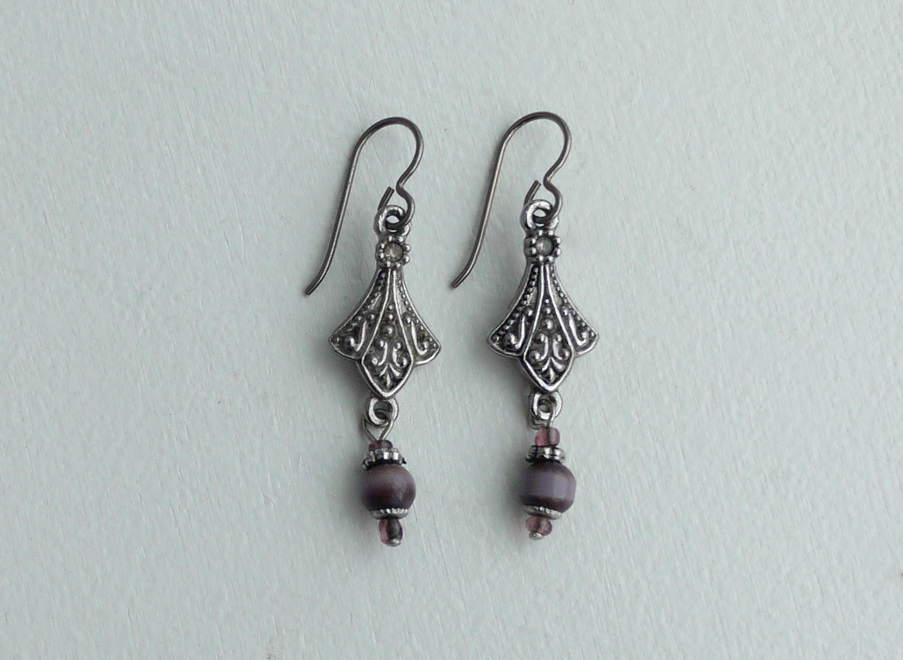 earrings with niobium hooks for sensitive ears