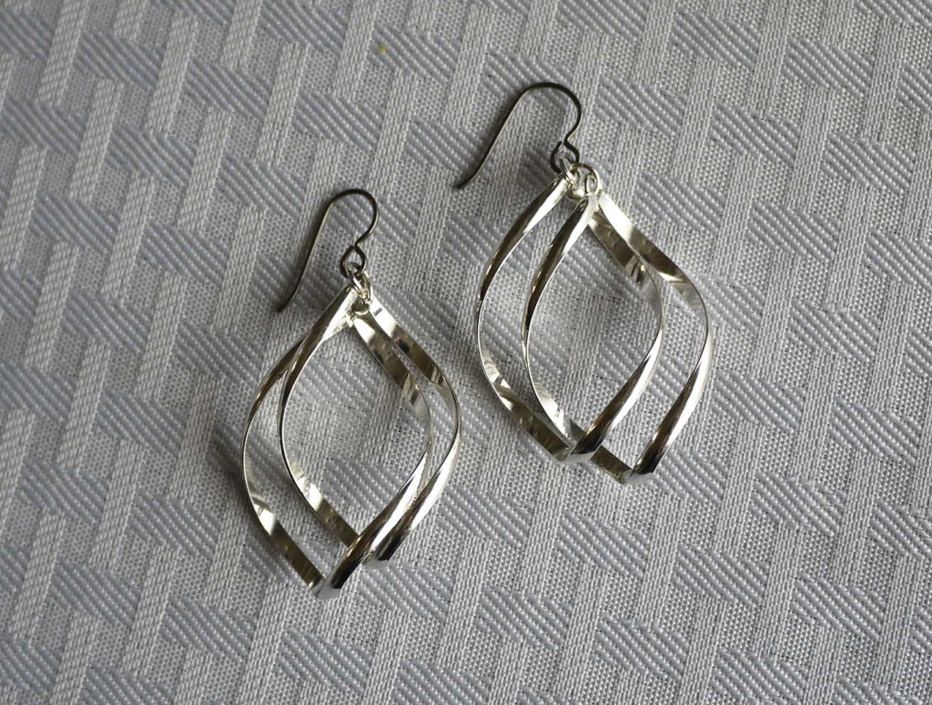 twisted earrings with niobium hooks for sensitive ears