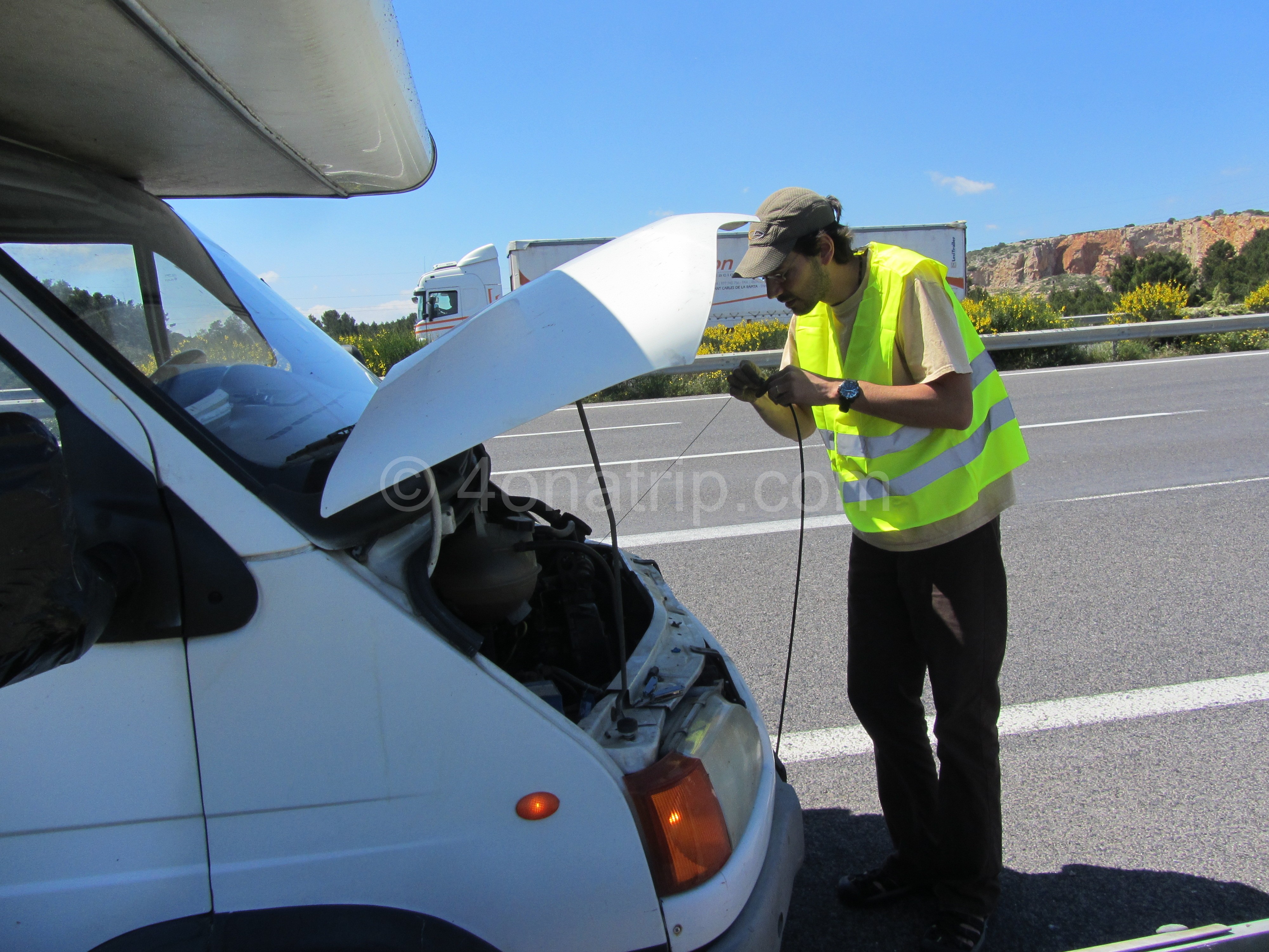 Breakdown on the Autovia in southern France